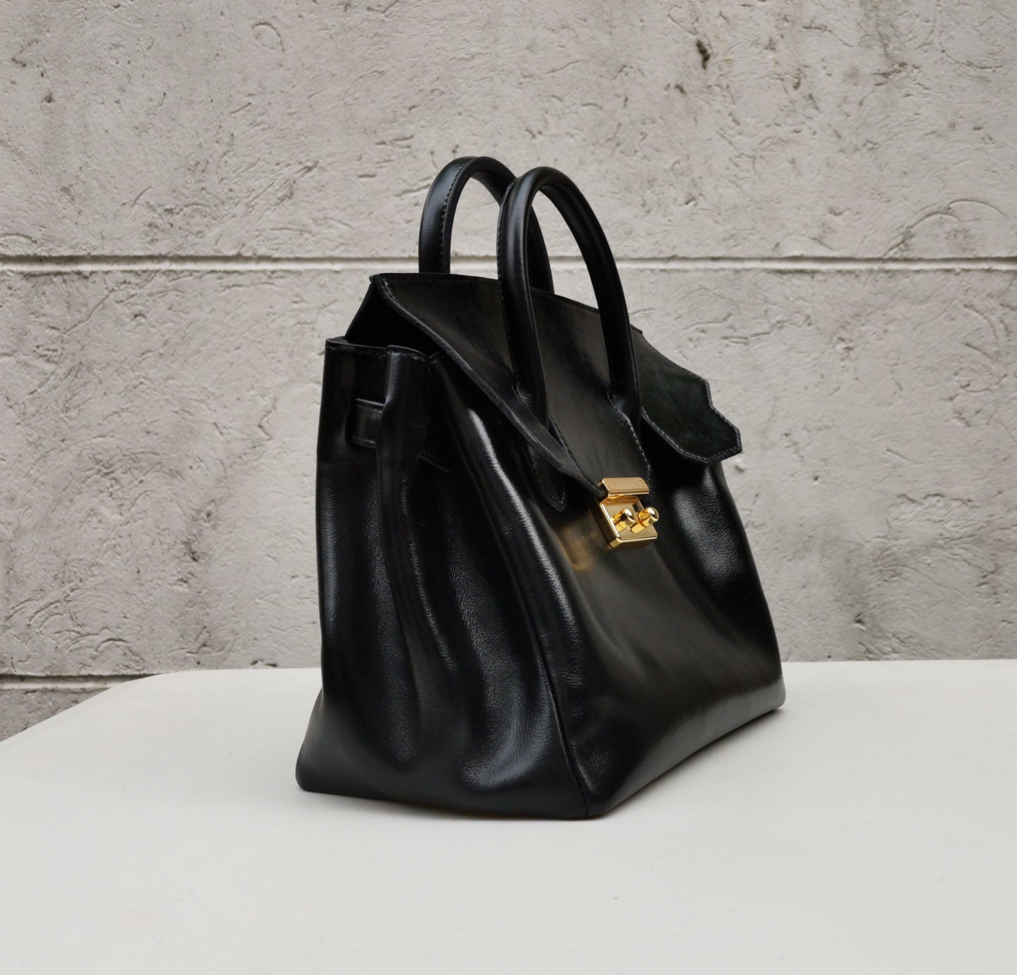 Honour (medium tote)